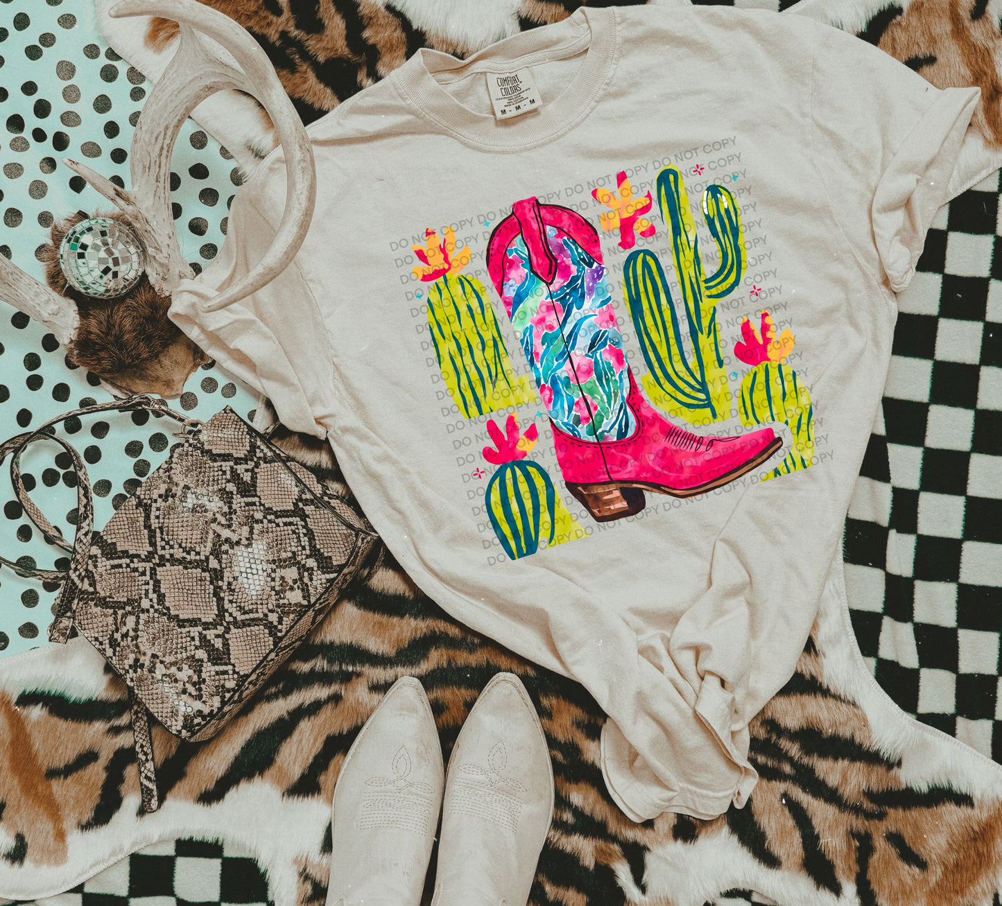 Western Boot (Pink) Comfort Color T-shirt, Bella Canvas Tees, Crew Sweatshirt